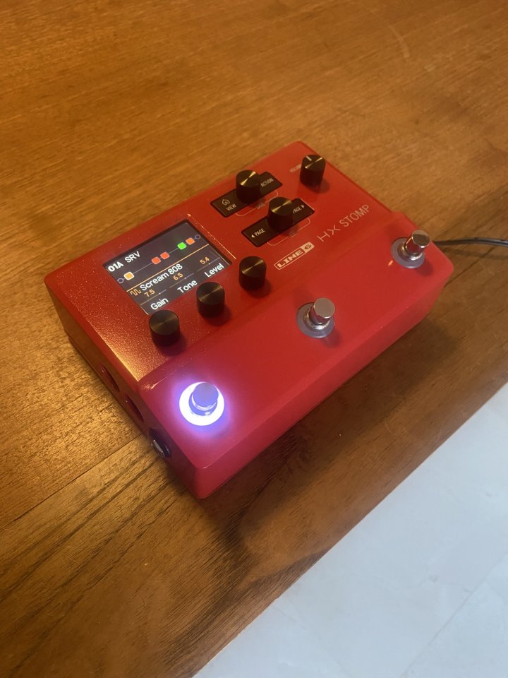 Pedal HX Stomp Edición Limitada Rojo de segunda mano · Foto 1 de 6 · Alicante · 400 €