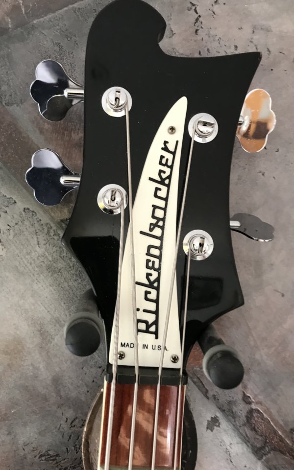 Rickenbacker 4003 jetglo