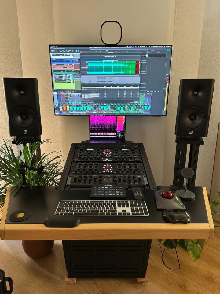 Mobiliario de Estudio Profesional