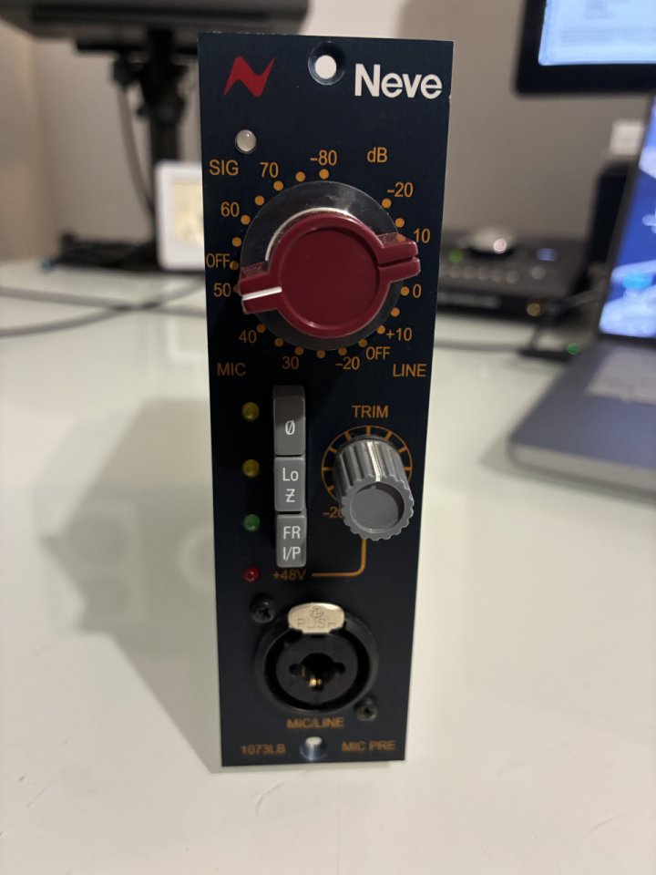 Neve 1073LB Previo serie 500 de segunda mano · Foto 1 de 4 · Madrid · 800 €