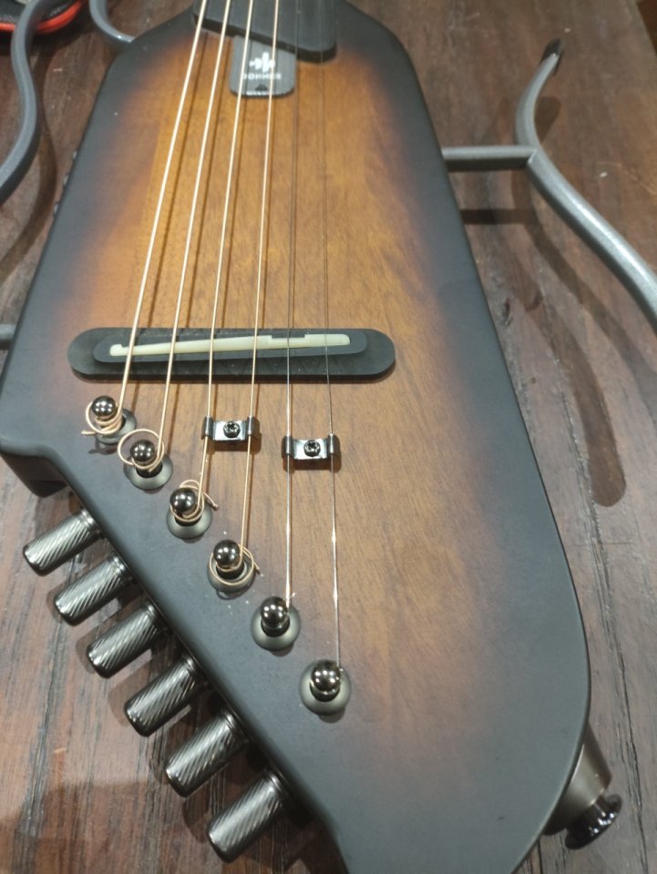 Guitarra Donner Hush I