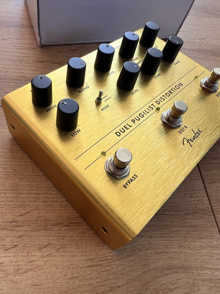VENDO Fender Duel Pugilist Distortion Pedal 125 € de segunda mano · Foto 6 de 7 · Ourense · 125 €