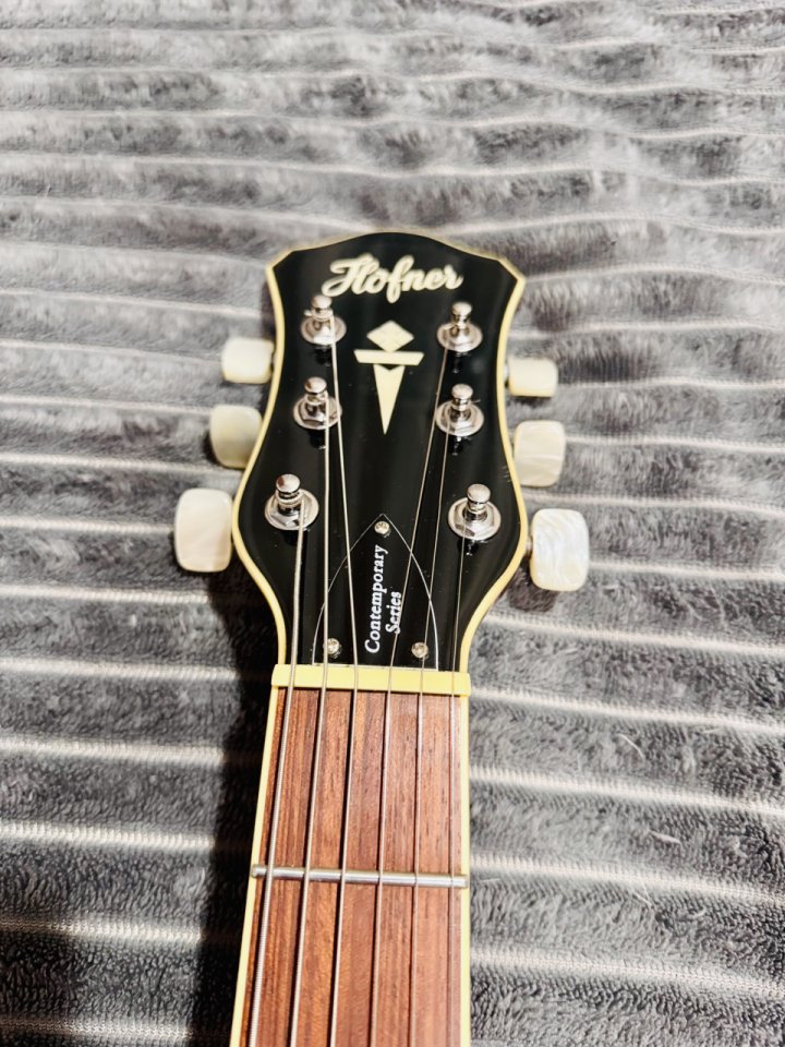 Höfner Verythin CT Deluxe Special SB de segunda mano · Foto 4 de 7 · SC Tenerife · 480 €