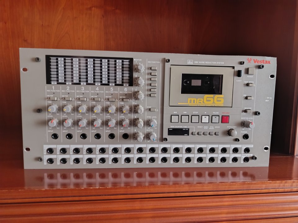 Grabador / Multipistas // Vestax MR-66 -- ENVIO INCLUIDO -- de segunda mano · Foto 1 de 4 · Jaén · 300 €