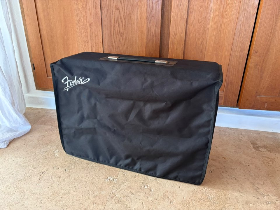 Amplificador Fender Tonemaster Deluxe Reverb de segunda mano · Foto 3 de 4 · Illes Balears · 800 €