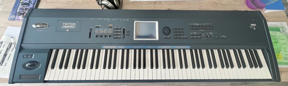 Korg Triton Extreme 88 tope de gama (MOSS + RAM 96MB)