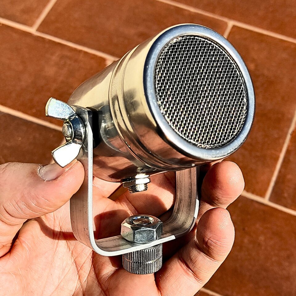 "PEPPER BULLET" micrófono teléfono hecho a mano por Zeta Creations