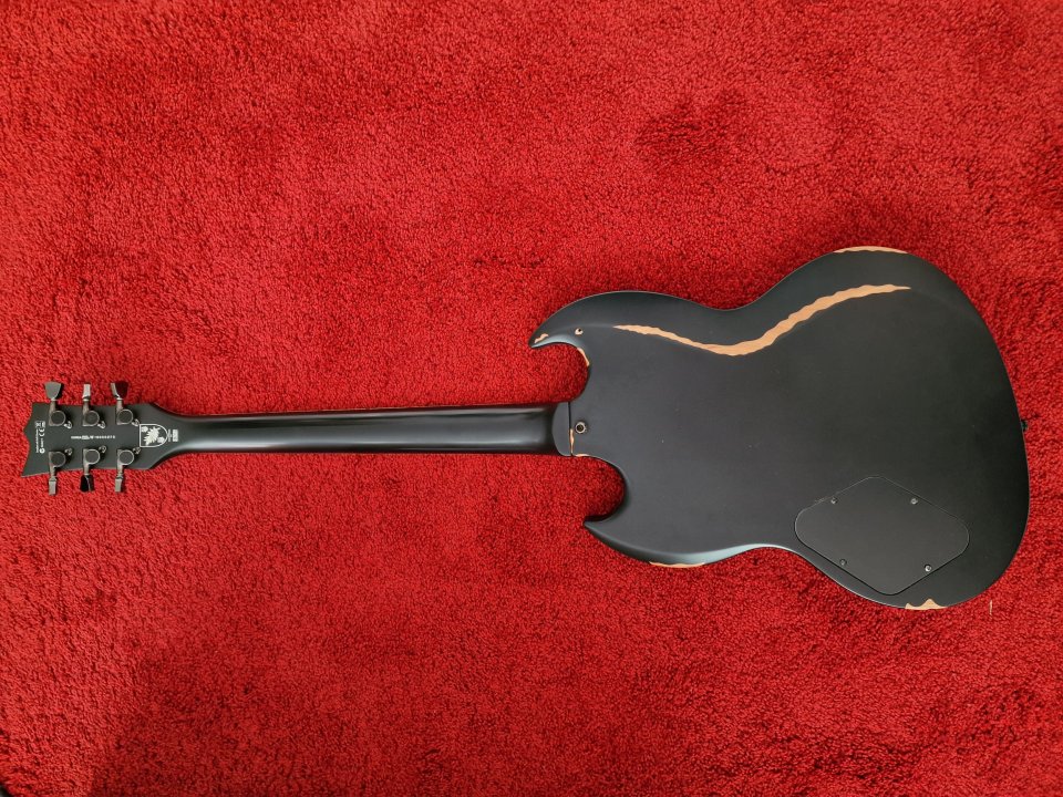 Ltd Lars Frederiksen