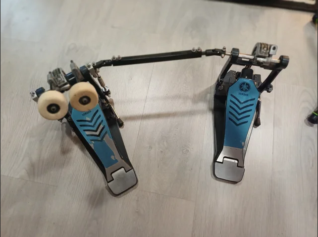 Yamaha DFP-9315L doble pedal zurdo de segunda mano · Valencia · 150 €