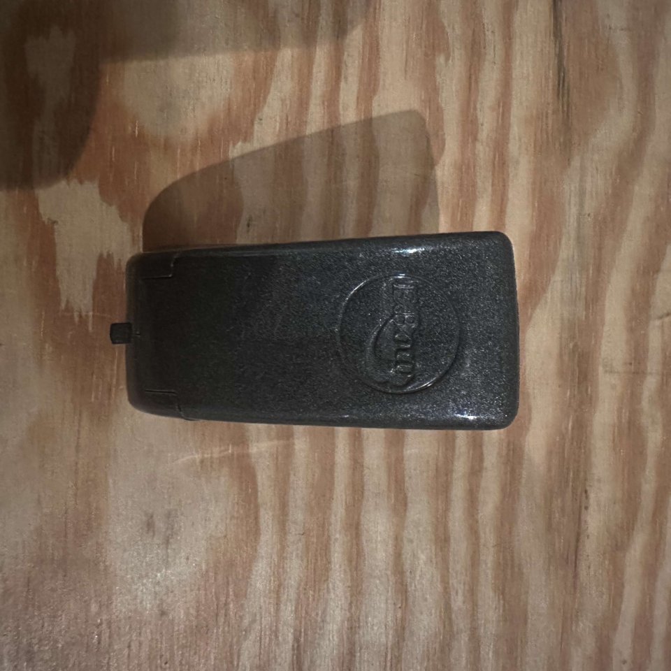 HEET SOUND E-BOW para guitarra