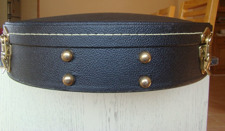 Gretsch G6298 16" Hollow Body Flat Top Hardcase