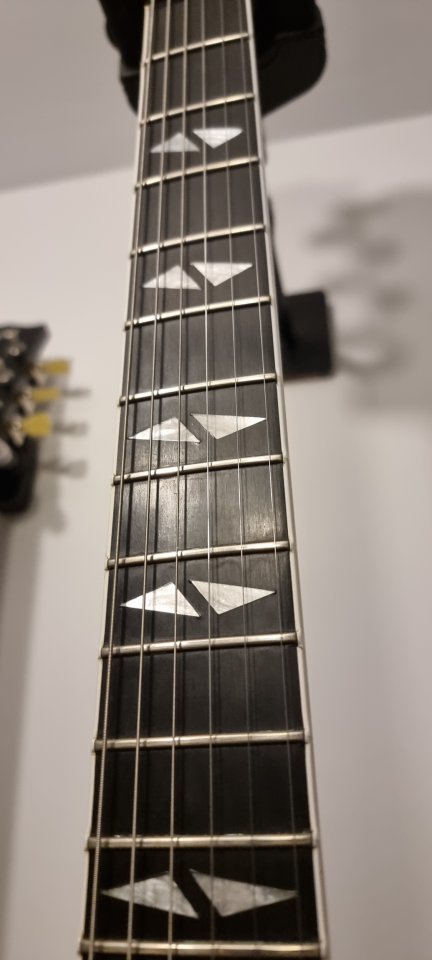 Gibson SG Z de segunda mano · Foto 3 de 5 · Madrid · 1500 €