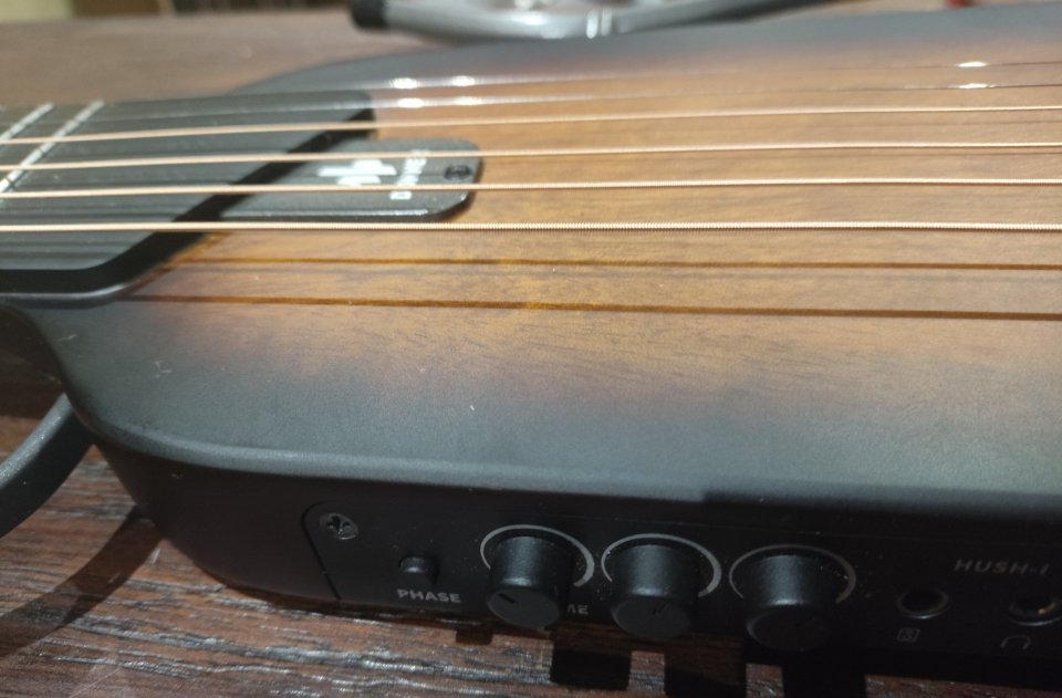 Guitarra Donner Hush I