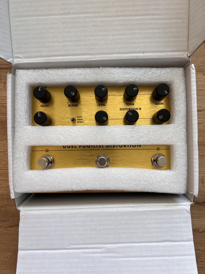 VENDO Fender Duel Pugilist Distortion Pedal 125 € de segunda mano · Foto 7 de 7 · Ourense · 125 €