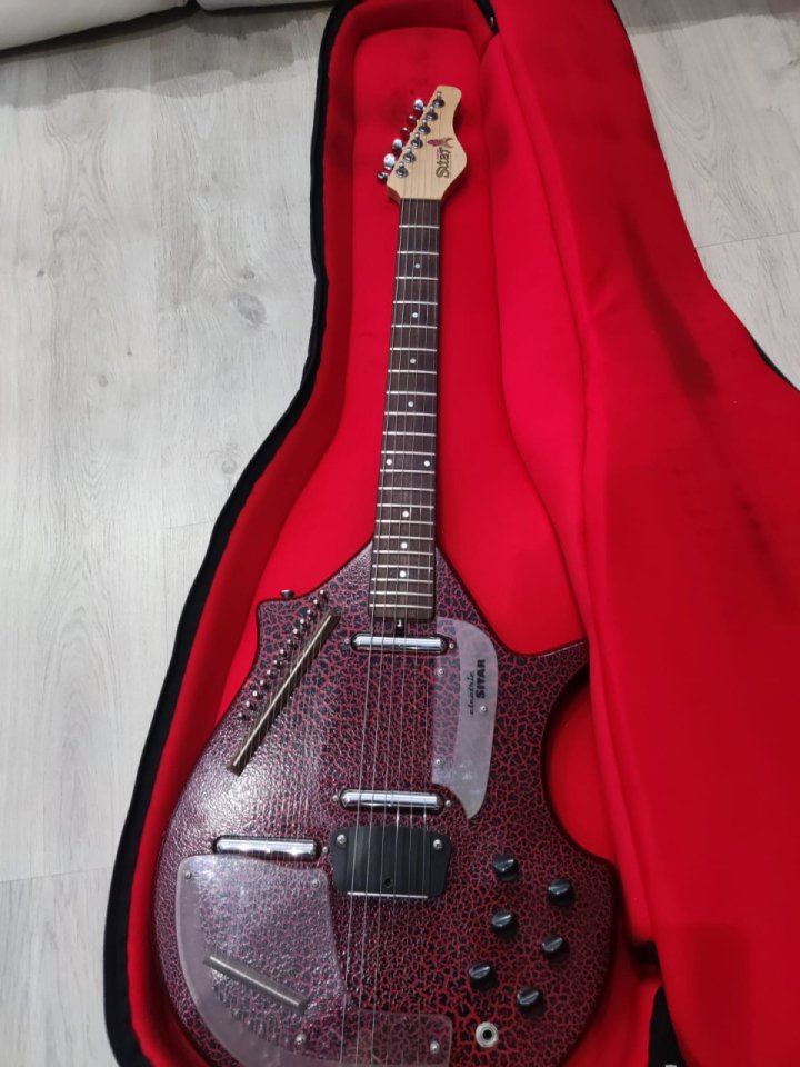 Electric Sitar de segunda mano · Foto 5 de 10 · Alicante · 1800 €