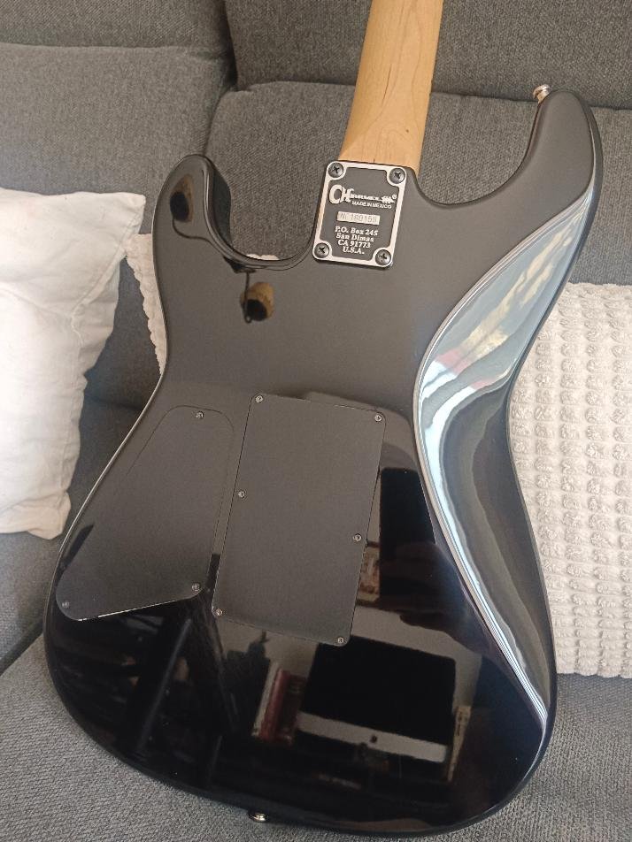 Charvel Pro-Mod San Dimas HH FR - Purple Haze de segunda mano · Foto 3 de 6 · Córdoba · 620 €