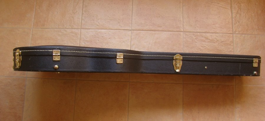 Gretsch G6298 16" Hollow Body Flat Top Hardcase