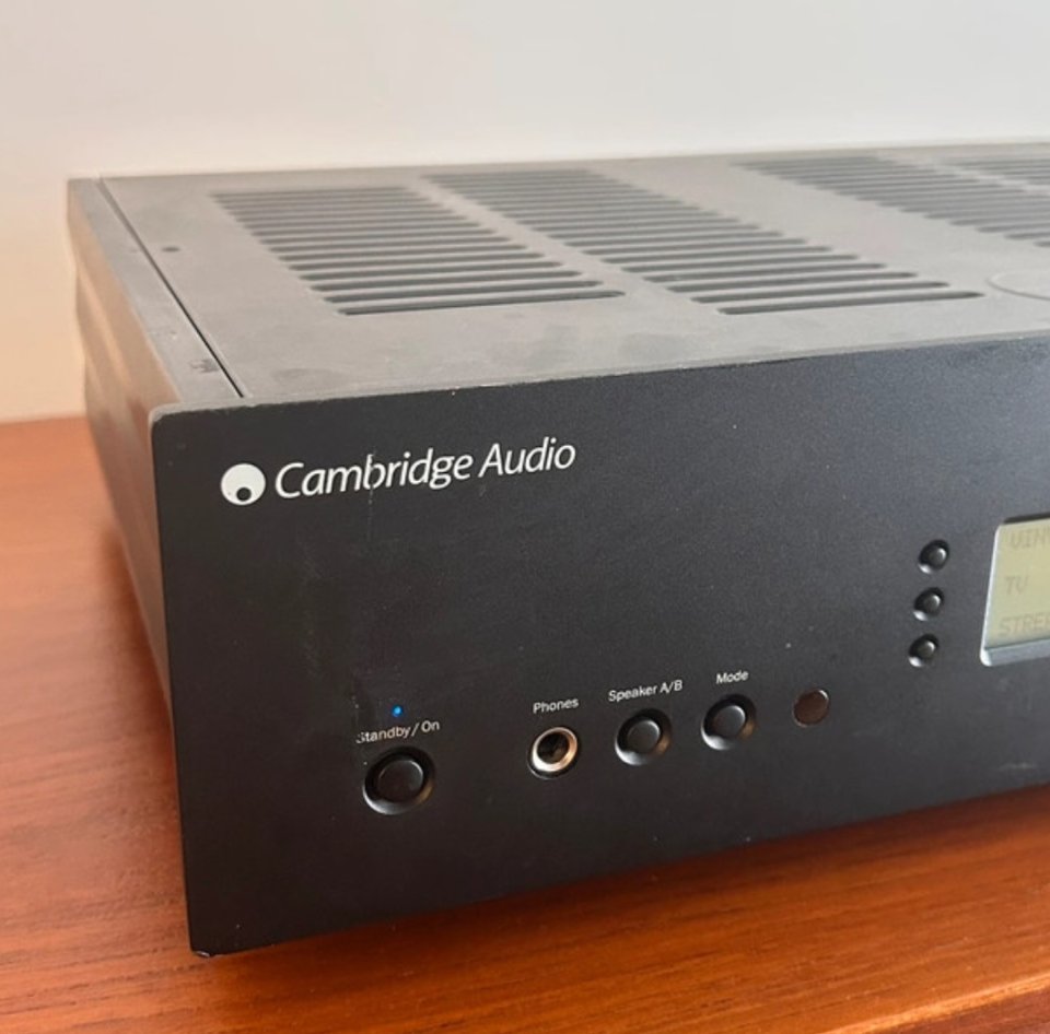 Amplificador Cambridge Azur 740a de segunda mano · Foto 7 de 7 · Madrid · 350 €