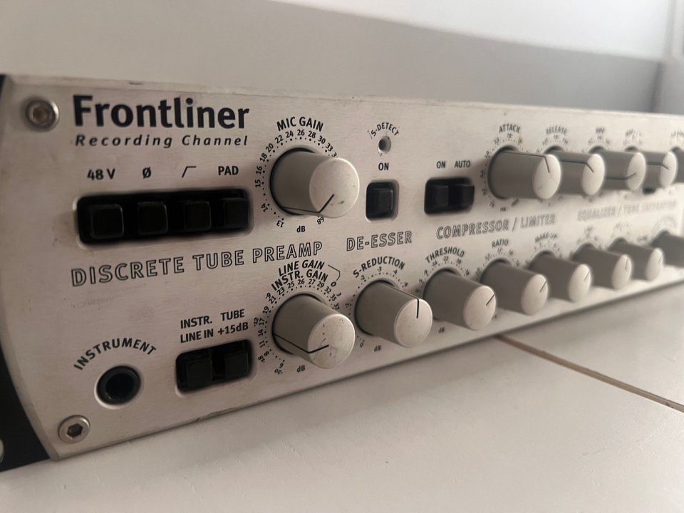 SPL 2800 Frontliner Channel Strip 2008 - Present - Silver de segunda mano · Foto 3 de 5 · Barcelona · 849 €