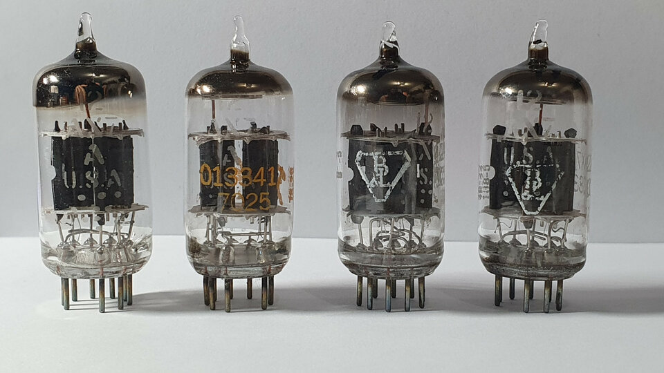 Válvula previo GE 12AX7 NOS Short Plate (ECC83 / 7025) Tubo Hifi