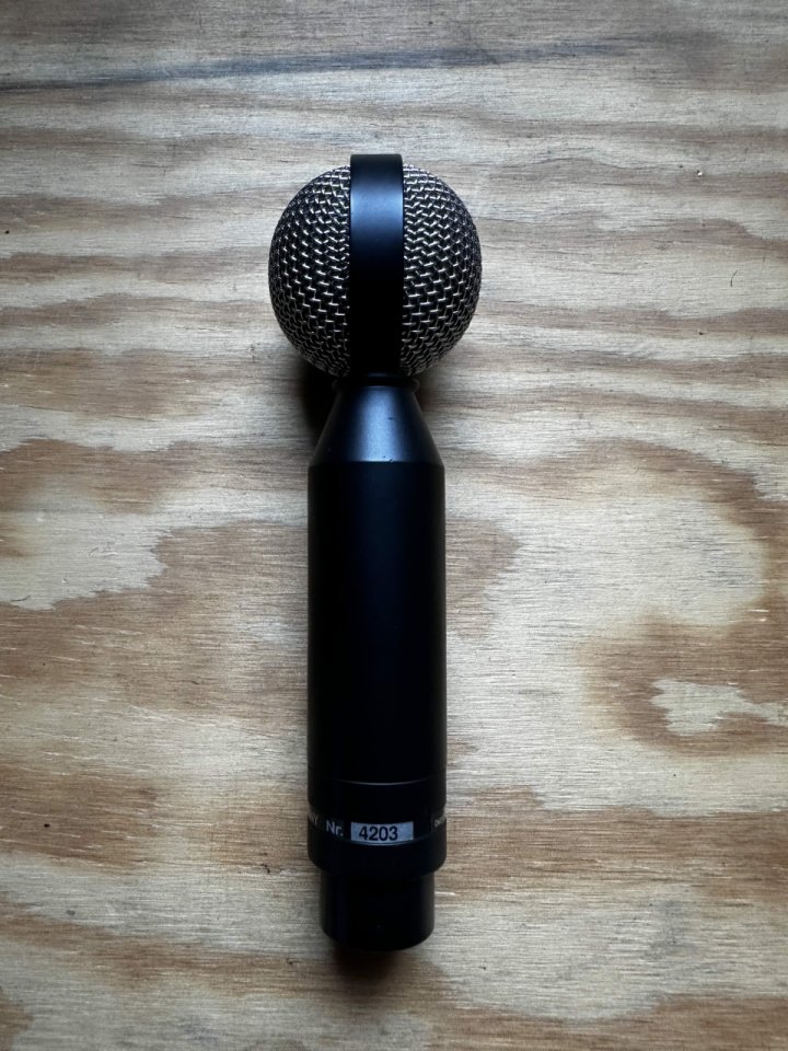 Micrófono BEYERDYNAMIC M130 de cinta (mod original)