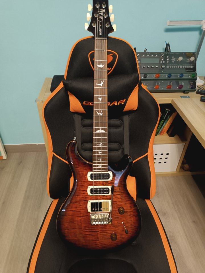PRS SE STUDIO de segunda mano · Foto 1 de 10 · Asturias · 800 €