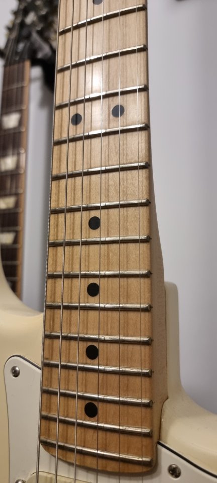 Fender Stratocaster American Performer de segunda mano · Foto 3 de 5 · Madrid · 1150 €