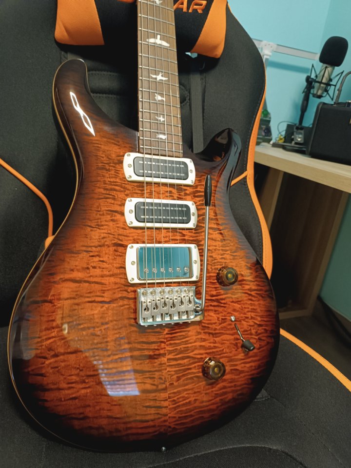PRS SE STUDIO de segunda mano · Foto 2 de 10 · Asturias · 800 €