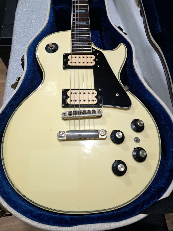 Guitarra Les Paul Custom Ibanez del 76 en perfectísimo estado de segunda mano · Foto 2 de 10 · Cádiz · 1500 €