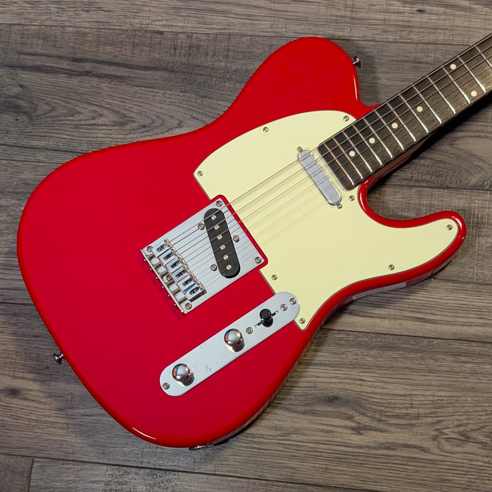 Sire Larry Carlton T3 Dakota Red de segunda mano · Foto 2 de 5 · SC Tenerife · 215 €