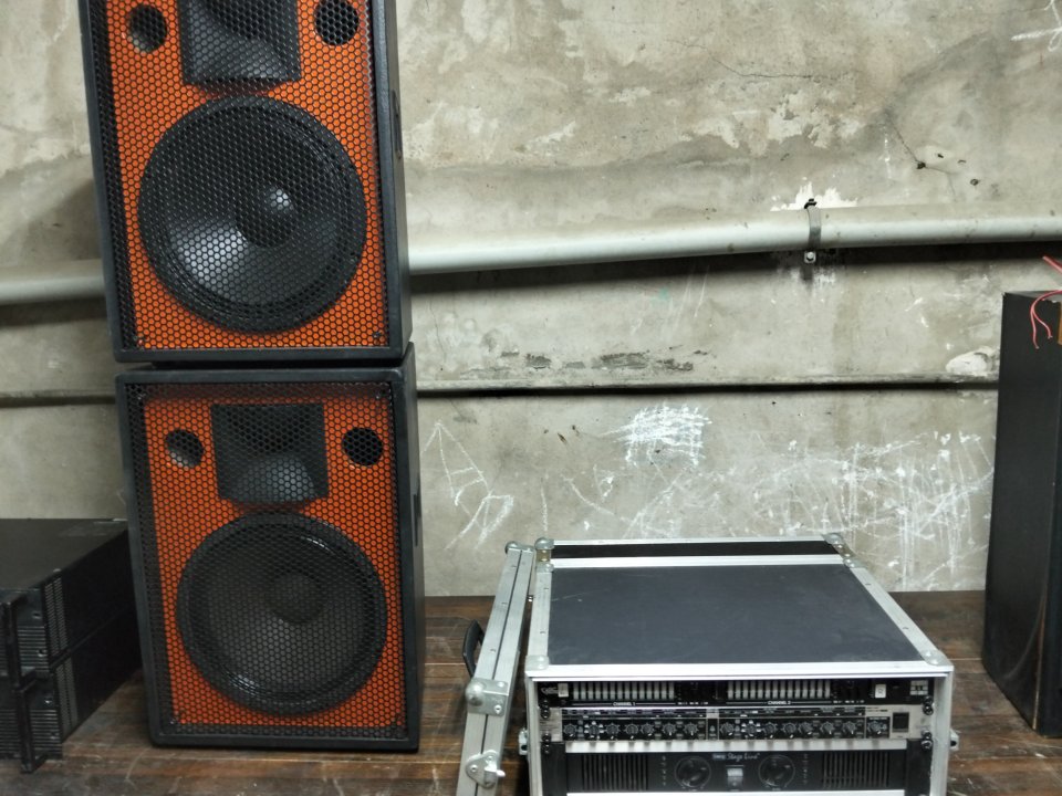Equipo de musica de segunda mano · Foto 4 de 4 · Castellón · 500 €