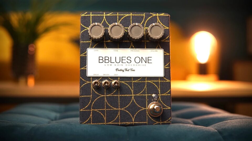 Finding That Tone Bblues One Art Déco Fabric