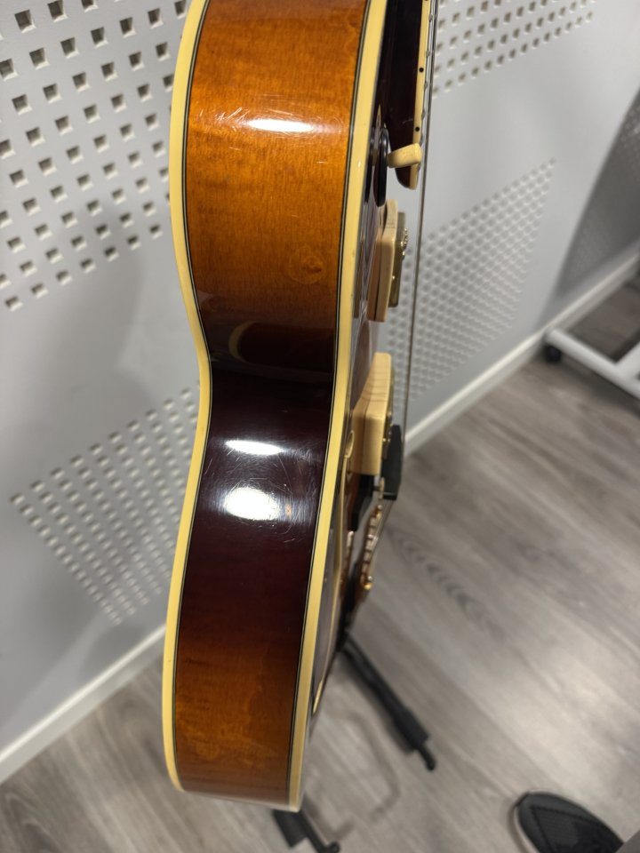 Ibanez Af 200 AV japonesa de segunda mano · Foto 7 de 10 · Valladolid
