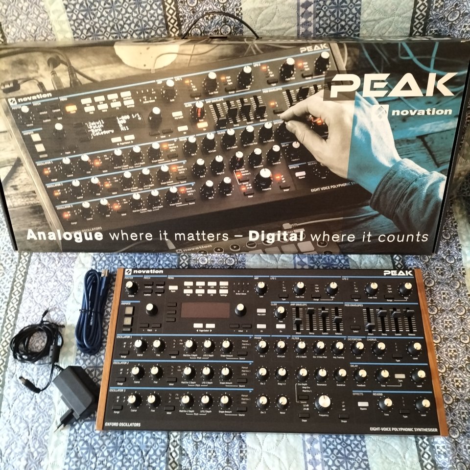 Novation Peak de segunda mano · Foto 2 de 5 · Asturias · 990 €