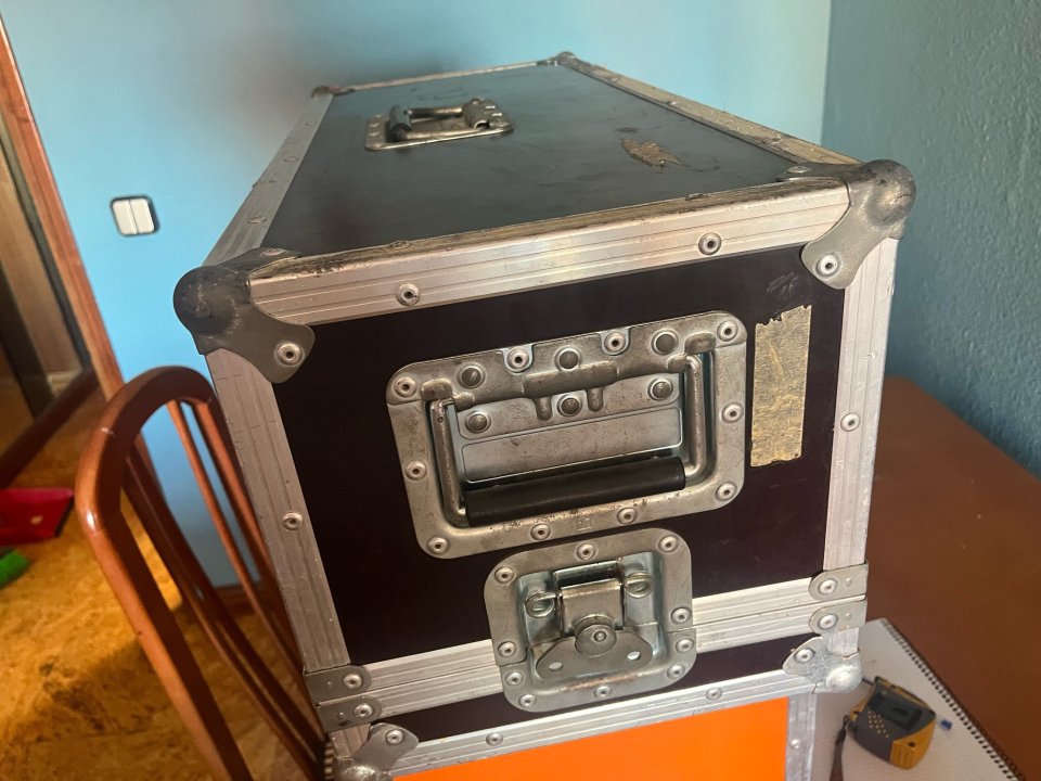 Flightcase cabezal de segunda mano · Foto 2 de 7 · Madrid · 50 €