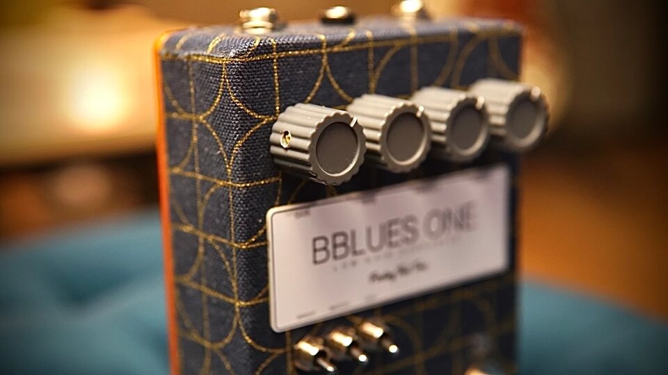 Finding That Tone Bblues One Art Déco Fabric