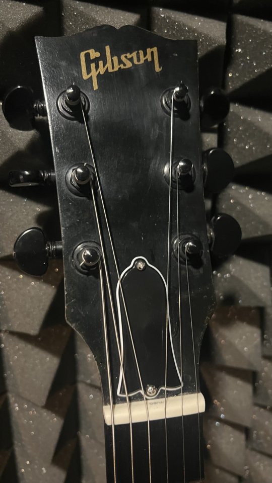 Gibson SG Special faded crescent moon cherry