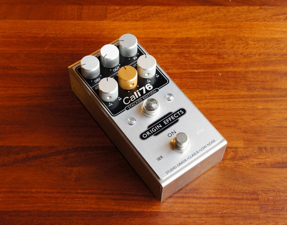 COMPRESOR Guitarra CALI 76 Stacked