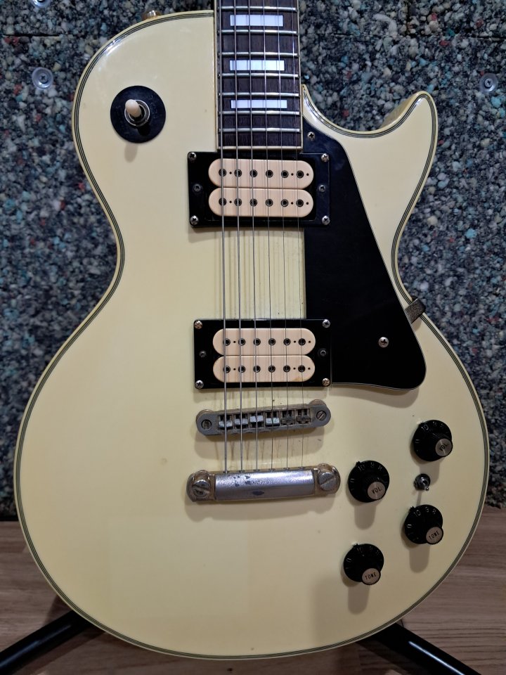 Guitarra Les Paul Custom Ibanez del 76 en perfectísimo estado de segunda mano · Foto 5 de 10 · Cádiz · 1500 €