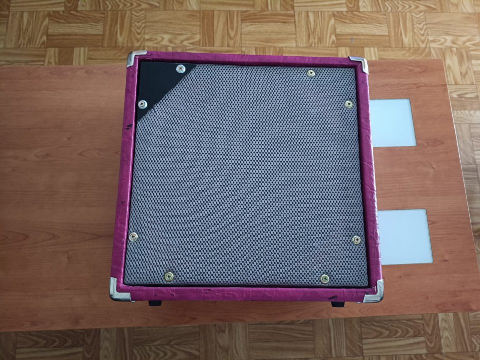 Pantalla 1x12 Altavoz Celestion G12M-70 8 Ohms