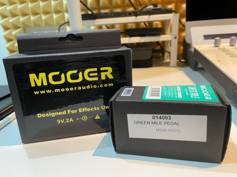 Mooer Green Mile + Mooer Adaptador