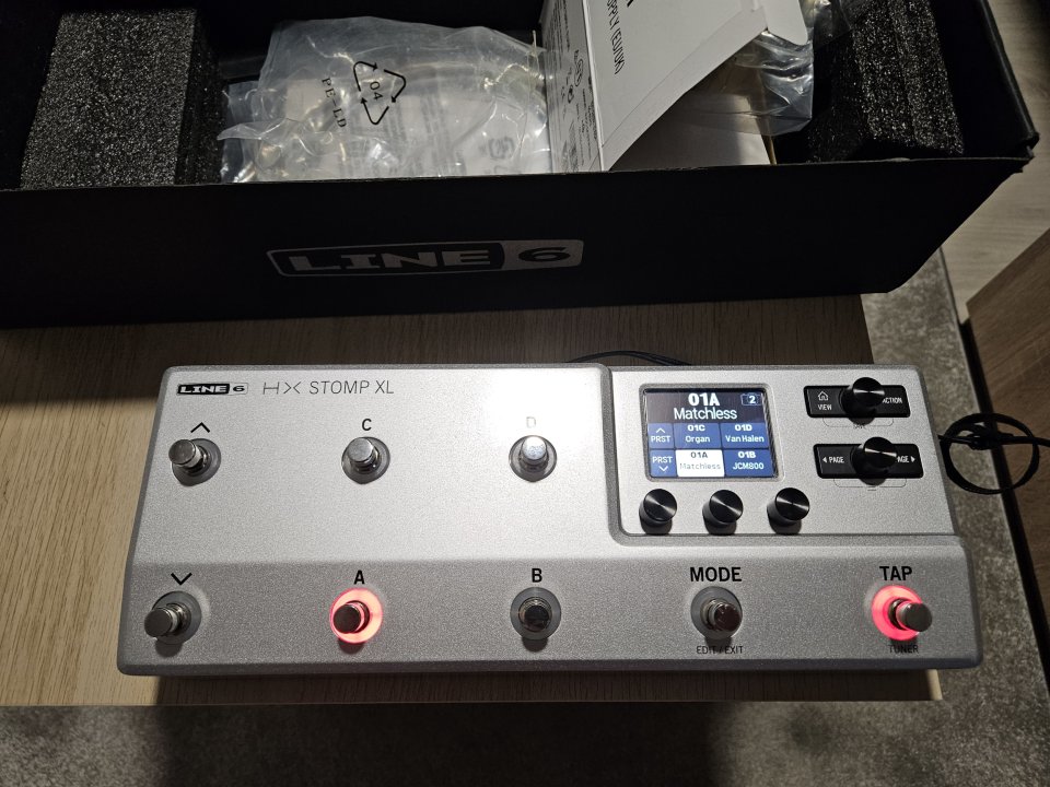 LINE 6 HX Stomp XL Silver de segunda mano · Foto 5 de 8 · Pontevedra · 515 €