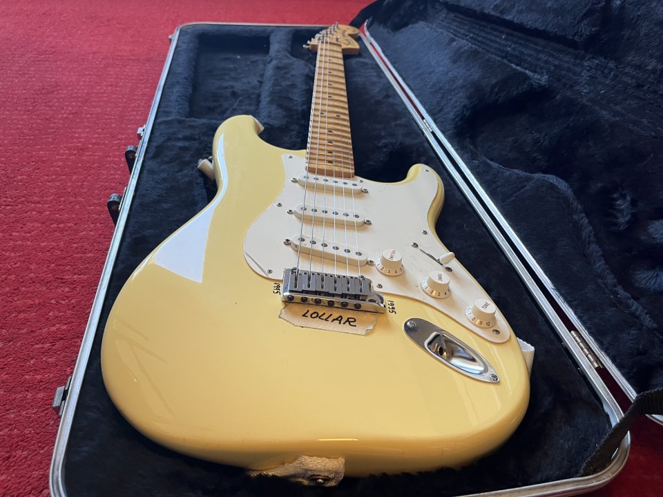 Fender Yngwie Malmsteen Stratocaster USA (Artist Series) – 2005