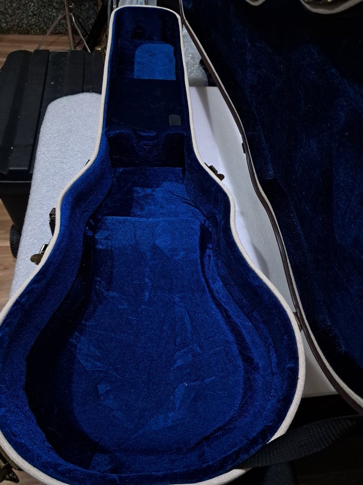 Guitarra Les Paul Custom Ibanez del 76 en perfectísimo estado de segunda mano · Foto 9 de 10 · Cádiz · 1500 €