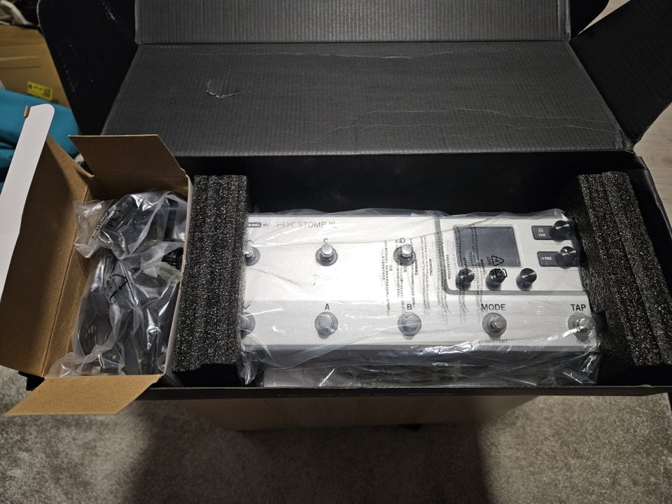 LINE 6 HX Stomp XL Silver de segunda mano · Foto 7 de 8 · Pontevedra · 515 €