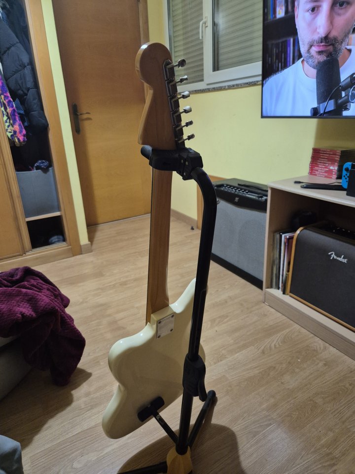 Cambio Fender Jaguar Johnny Marr de segunda mano · Foto 3 de 6 · A Coruña