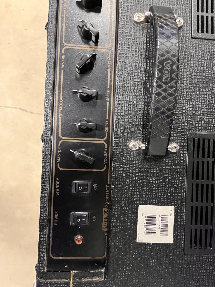 Vox AC15CC1 Custom Classic 15-Watt 1x12" Guitar Combo 2006 - 2010 - Black de segunda mano · Foto 4 de 6 · Barcelona · 479 €
