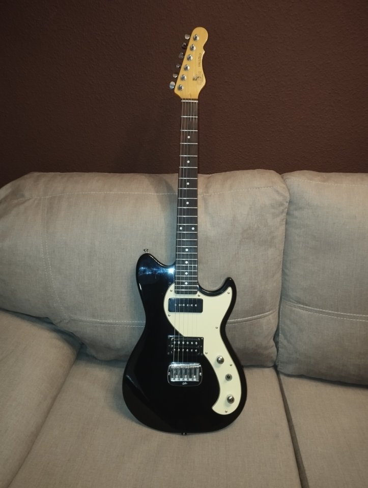 Guitarra eléctrica G&L Tribute Fallout