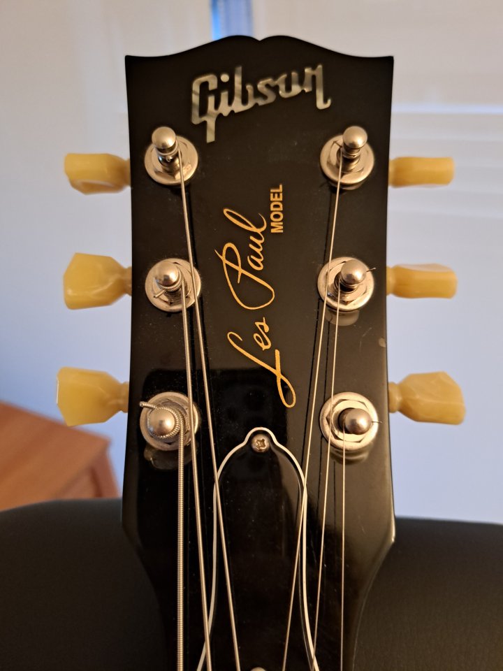 Gibson Les Paul traditional 2011 de segunda mano · Foto 6 de 6 · Madrid · 2400 €