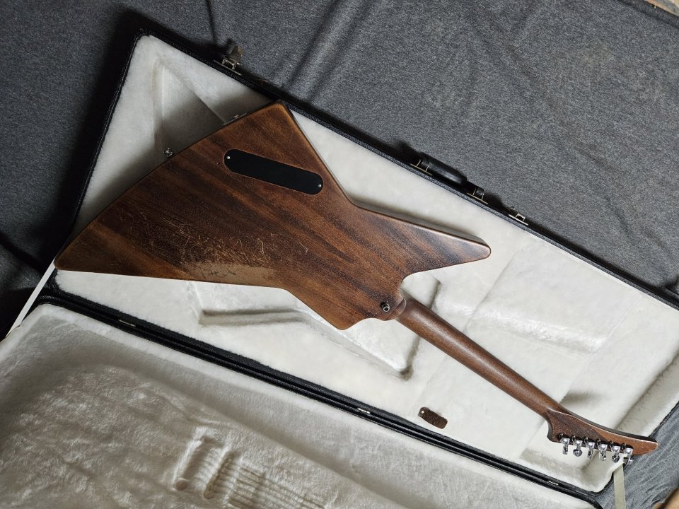 Gibson Explorer Faded USA 2008 mejorada + Estuche de segunda mano · Foto 6 de 10 · Granada · 1200 €